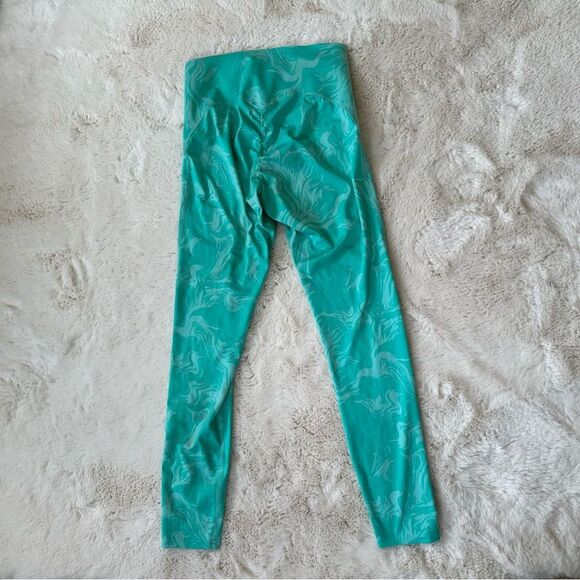 Gymshark Bright Green Booty Scrunch Power Leggings - Picture 6 of 10